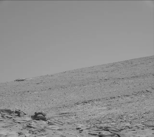Sol 3871: Mast Camera (Mastcam)