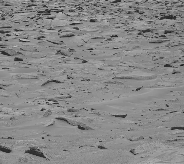 Sol 3871: Mast Camera (Mastcam)