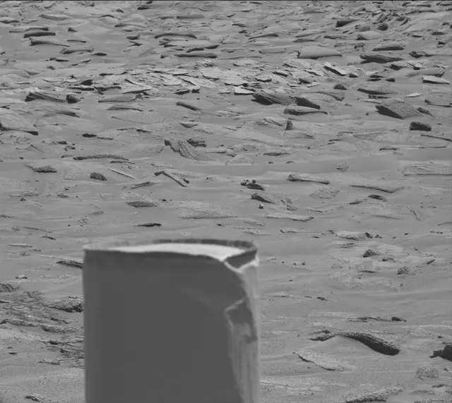 Sol 3871: Mast Camera (Mastcam)