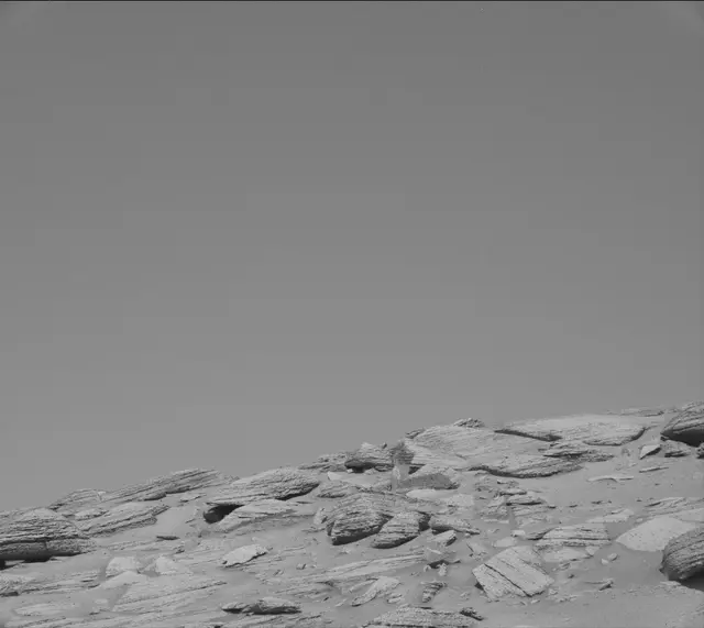 Sol 3871: Mast Camera (Mastcam)