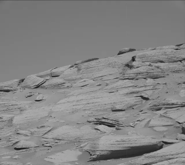 Sol 3871: Mast Camera (Mastcam)