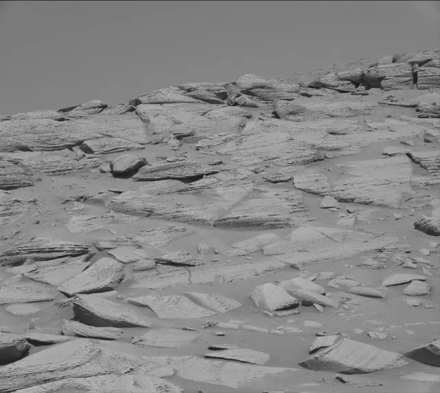 Sol 3871: Mast Camera (Mastcam)