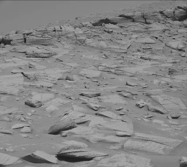 Sol 3871: Mast Camera (Mastcam)