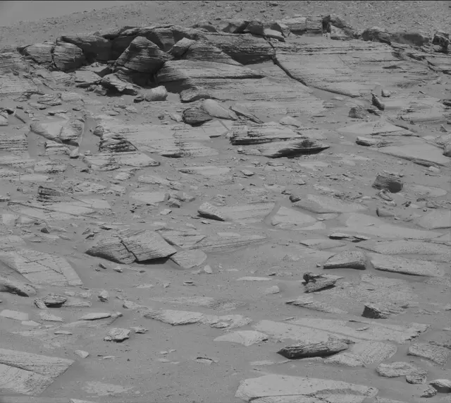 Sol 3871: Mast Camera (Mastcam)