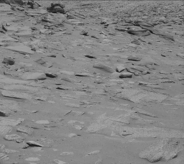 Sol 3871: Mast Camera (Mastcam)