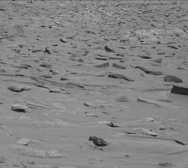 Sol 3871: Mast Camera (Mastcam)