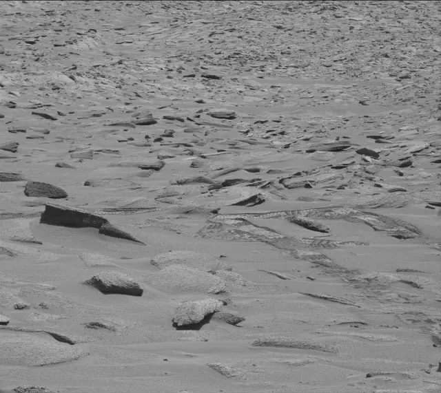 Sol 3871: Mast Camera (Mastcam)