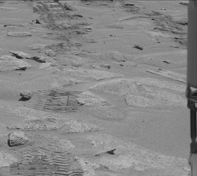 Sol 3871: Mast Camera (Mastcam)