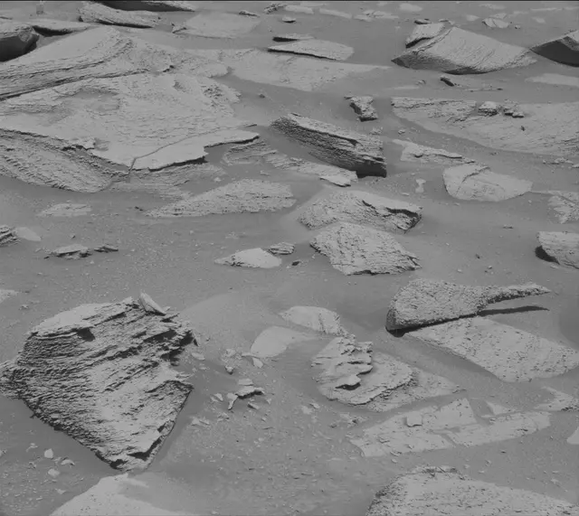 Sol 3871: Mast Camera (Mastcam)
