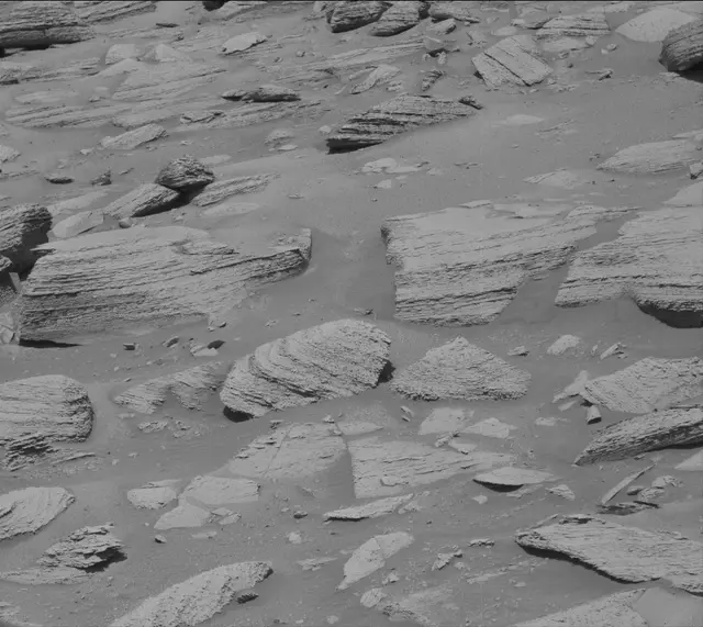 Sol 3871: Mast Camera (Mastcam)