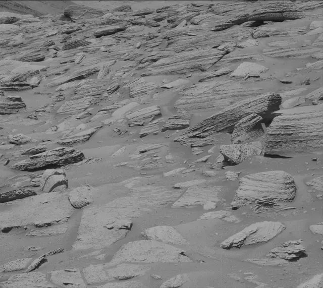 Sol 3871: Mast Camera (Mastcam)