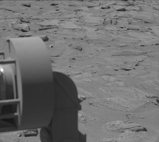 Sol 3871: Mast Camera (Mastcam)