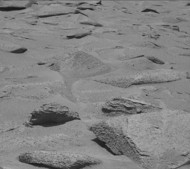 Sol 3871: Mast Camera (Mastcam)