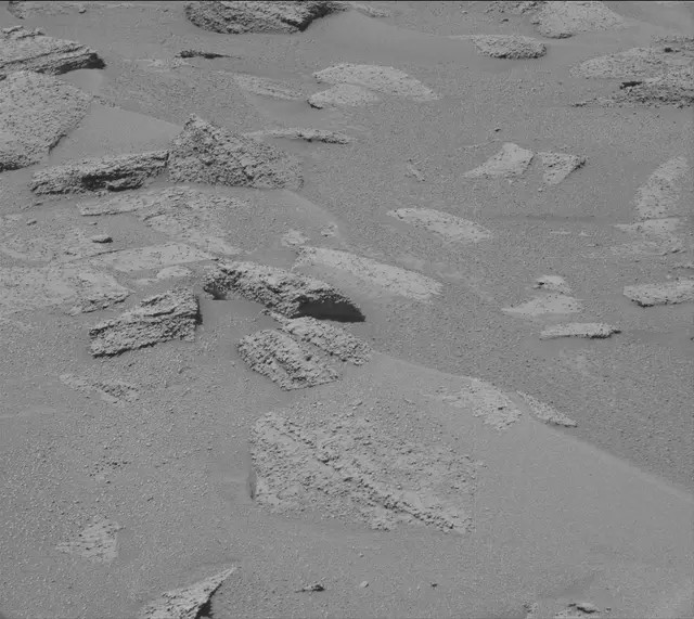 Sol 3871: Mast Camera (Mastcam)