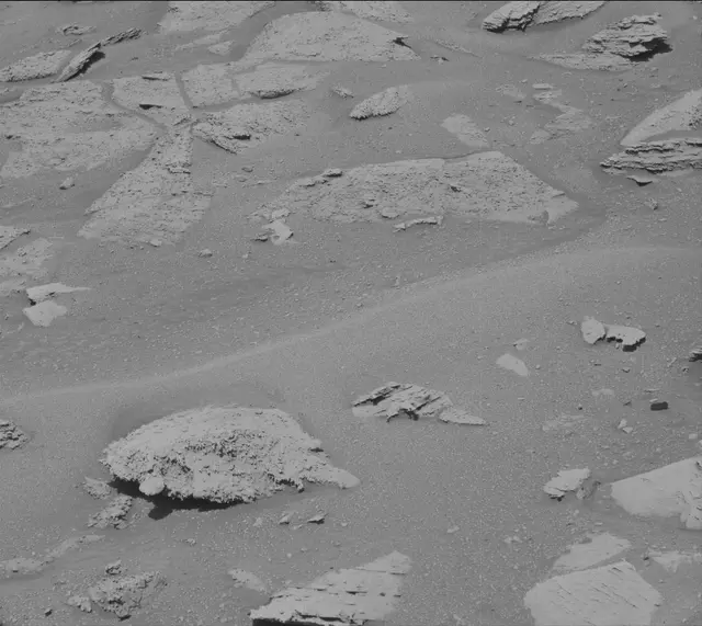 Sol 3871: Mast Camera (Mastcam)