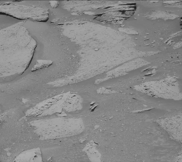 Sol 3871: Mast Camera (Mastcam)