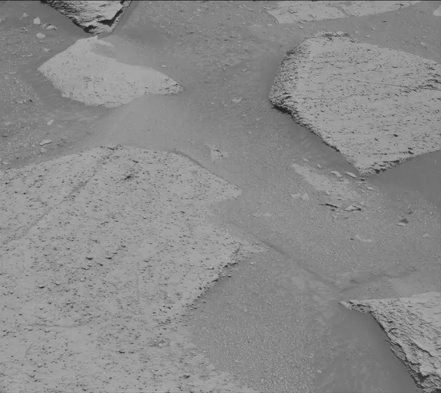 Sol 3871: Mast Camera (Mastcam)
