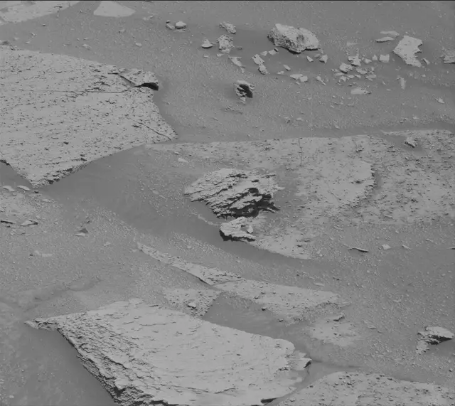 Sol 3871: Mast Camera (Mastcam)