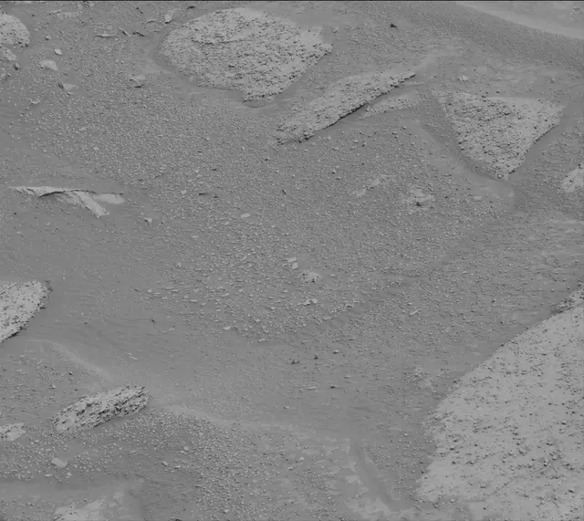 Sol 3871: Mast Camera (Mastcam)