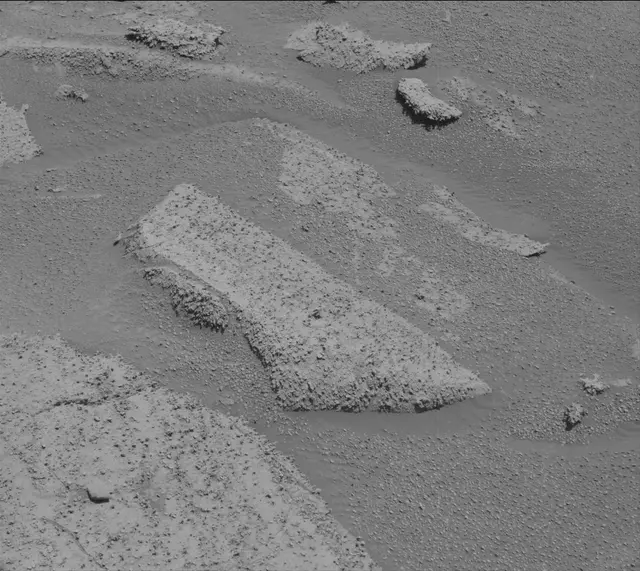 Sol 3871: Mast Camera (Mastcam)