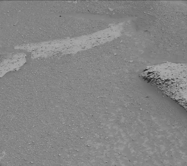 Sol 3871: Mast Camera (Mastcam)