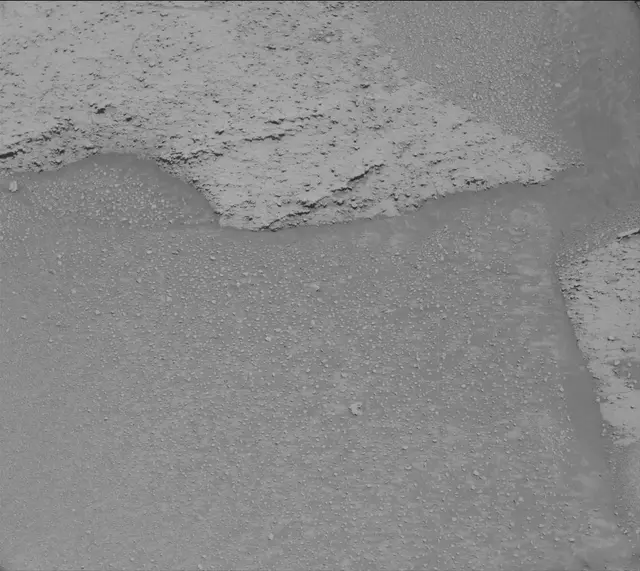 Sol 3871: Mast Camera (Mastcam)