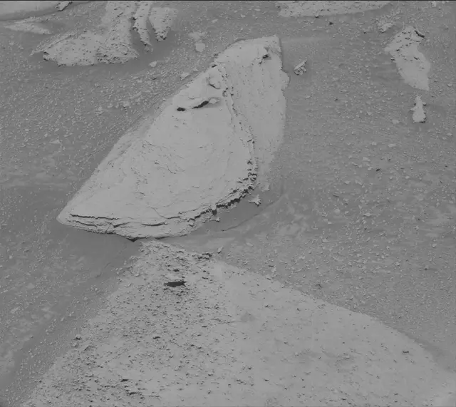 Sol 3871: Mast Camera (Mastcam)