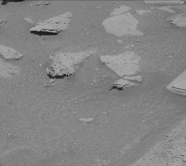 Sol 3871: Mast Camera (Mastcam)