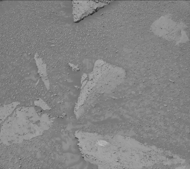Sol 3871: Mast Camera (Mastcam)