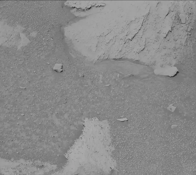 Sol 3871: Mast Camera (Mastcam)