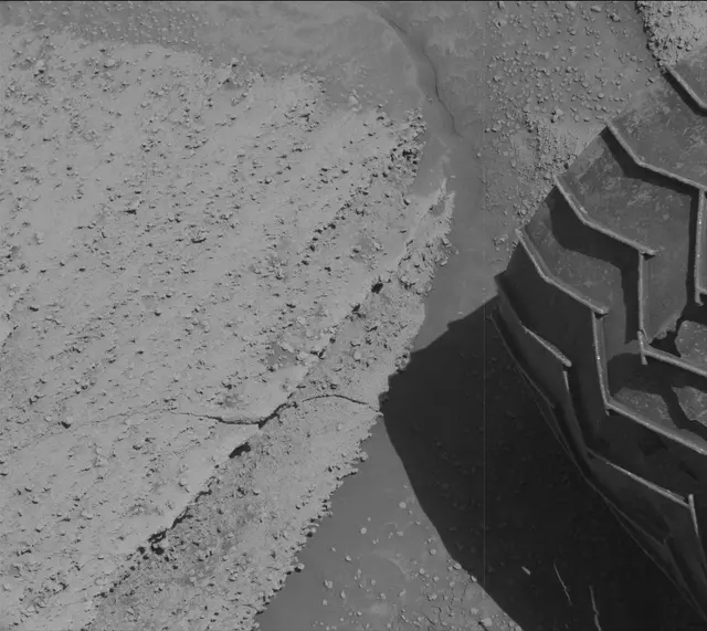 Sol 3871: Mast Camera (Mastcam)