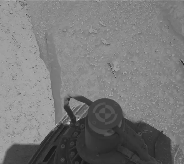 Sol 3871: Mast Camera (Mastcam)