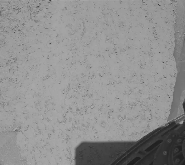 Sol 3871: Mast Camera (Mastcam)