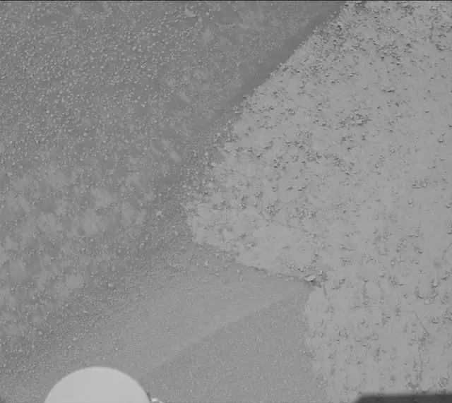 Sol 3871: Mast Camera (Mastcam)