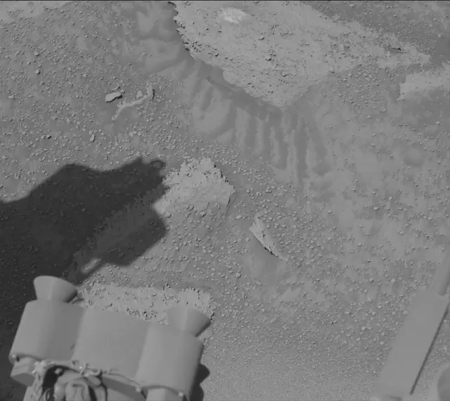 Sol 3871: Mast Camera (Mastcam)