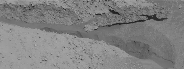 Sol 3871: Mast Camera (Mastcam)