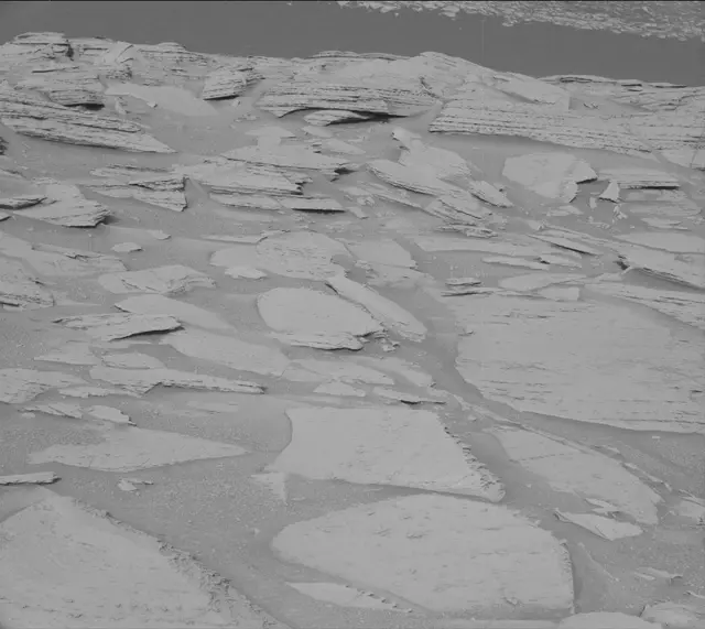 Sol 3871: Mast Camera (Mastcam)
