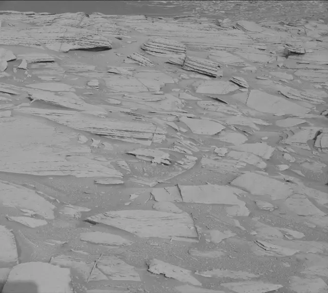 Sol 3871: Mast Camera (Mastcam)