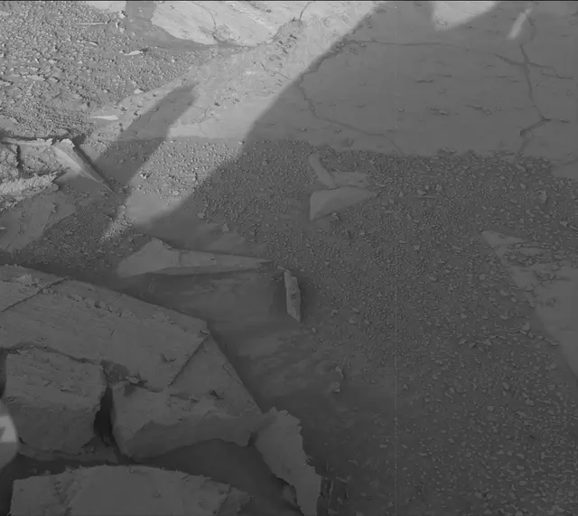Sol 3871: Mast Camera (Mastcam)