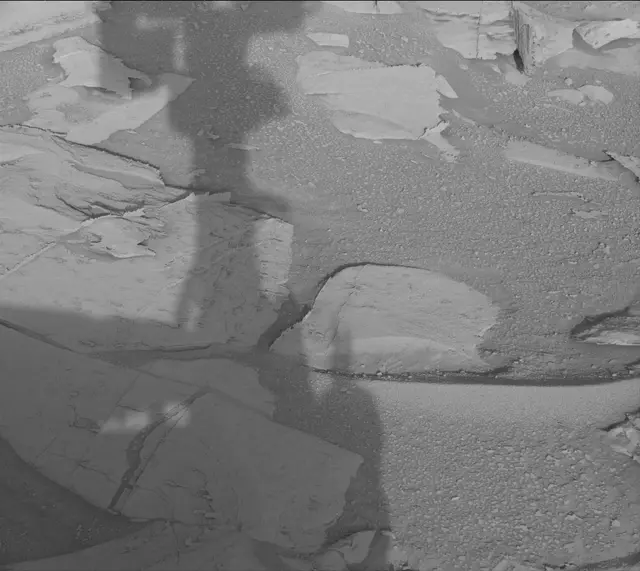Sol 3871: Mast Camera (Mastcam)