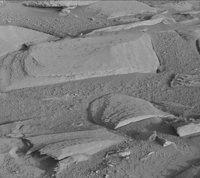 Sol 3871: Mast Camera (Mastcam)