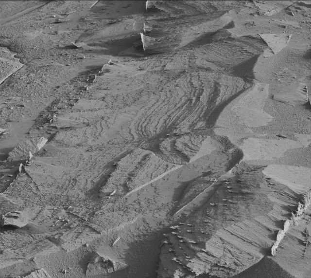 Sol 3871: Mast Camera (Mastcam)