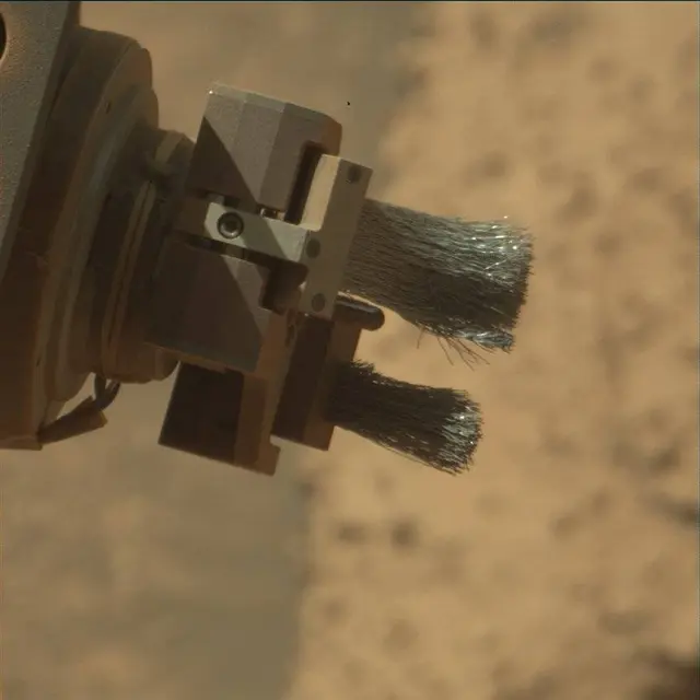 Sol 3871: Mast Camera (Mastcam)
