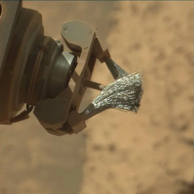 Sol 3871: Mast Camera (Mastcam)