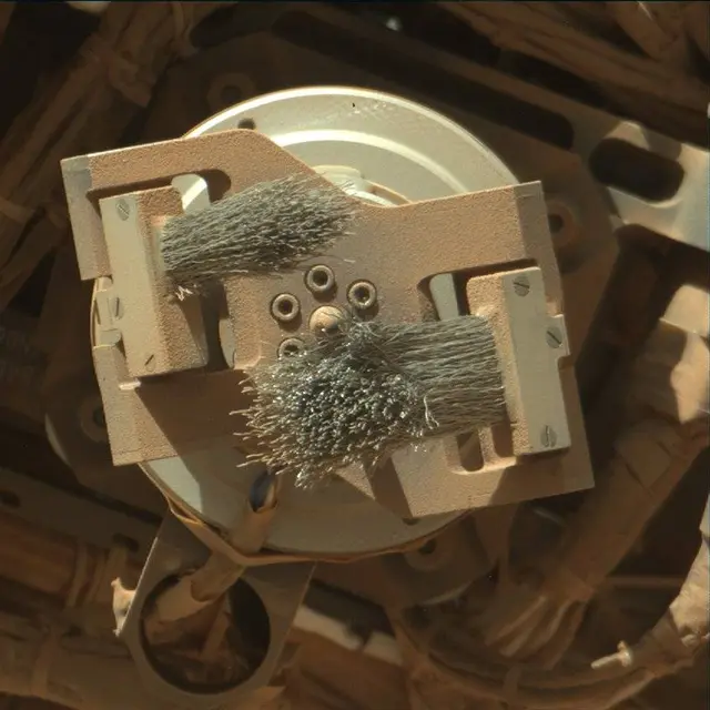 Sol 3871: Mast Camera (Mastcam)
