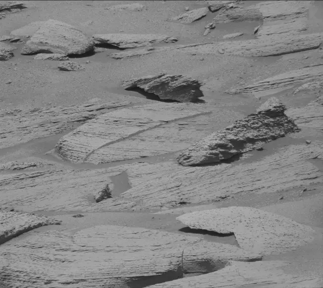 Sol 3871: Mast Camera (Mastcam)