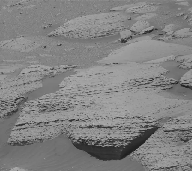 Sol 3871: Mast Camera (Mastcam)