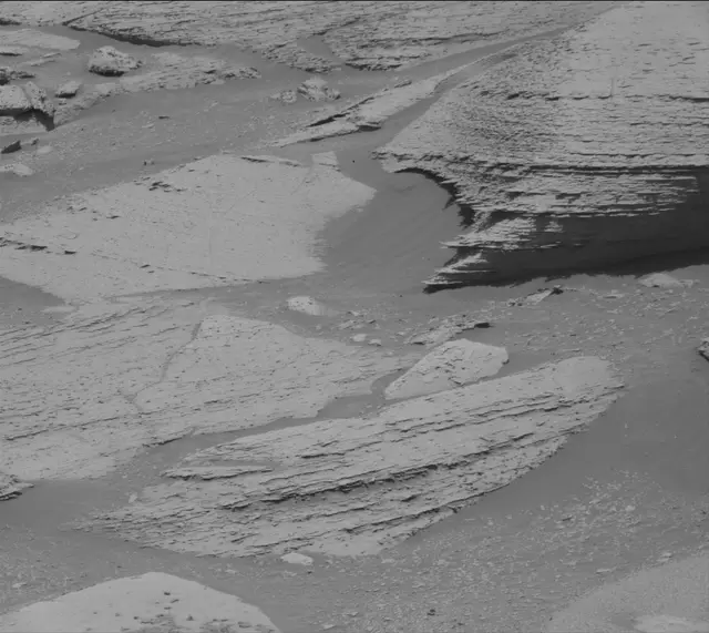 Sol 3871: Mast Camera (Mastcam)