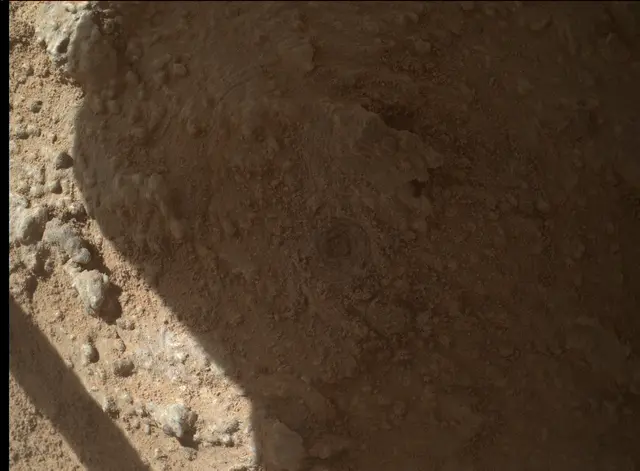 Sol 3871: Mars Hand Lens Imager (MAHLI)