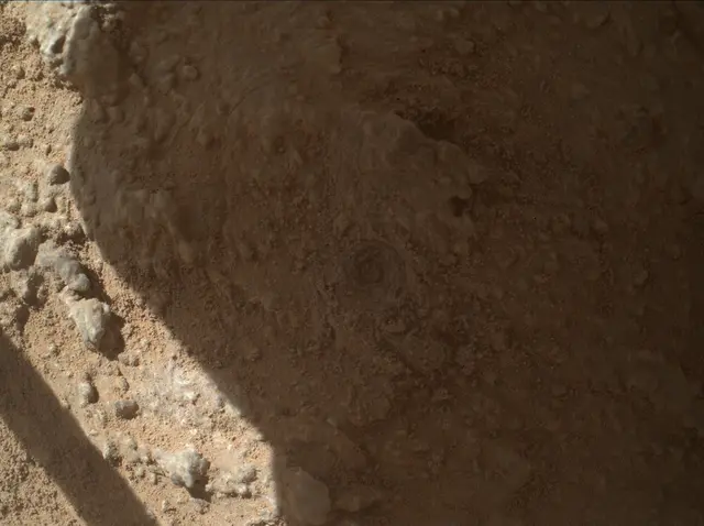 Sol 3871: Mars Hand Lens Imager (MAHLI)